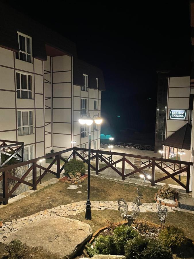 Kopaonik Apartmani U Kraljevim Cardacima , Car 27 I 6-13 Ngoại thất bức ảnh